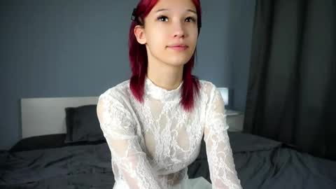 Snapshot of likalens chatting on November 2025 11:23:02 AM Emi online show from November 2025 11:23:02 AM