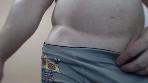 Snapshot of likwidator84 chatting on October 2025 11:00:01 AM Maximus online show from October 2025 11:00:01 AM