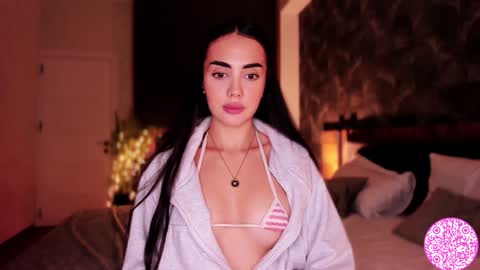 Snapshot of lil_gabbyg chatting on December 2024 03:51:01 AM Gabriela online show from December 2024 03:51:01 AM