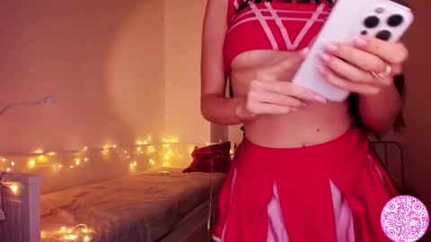 Snapshot of lil_gabbyg chatting on February 2025 04:25:01 AM Gabriela online show from February 2025 04:25:01 AM