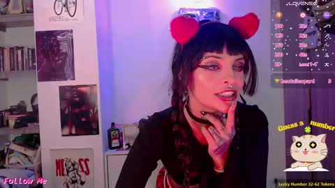 Lila online show from September 2025 08:53:02 PM