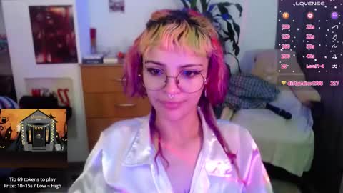 Snapshot of lila_bratz chatting on October 2025 06:15:01 PM Lila online show from October 2025 06:15:01 PM