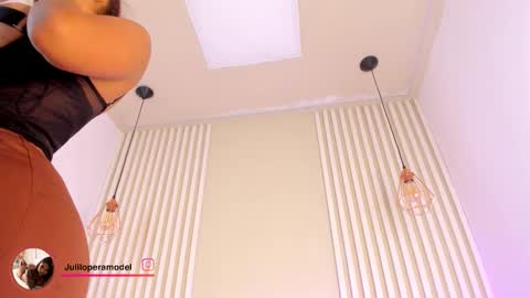 Snapshot of lila_cohen chatting on October 2025 04:49:01 AM L I L A online show from October 2025 04:49:01 AM