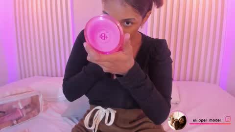 Snapshot of lila_cohen chatting on December 2025 04:00:02 AM L I L A online show from December 2025 04:00:02 AM