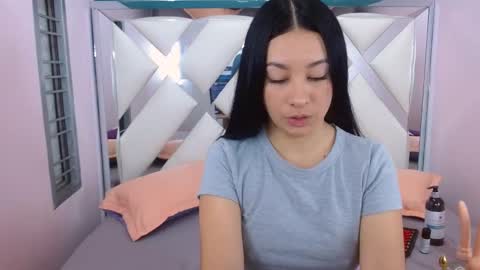 L I L A online show from February 2025 01:59:01 PM