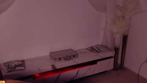 Rebecca online show from October 2025 12:40:02 AM