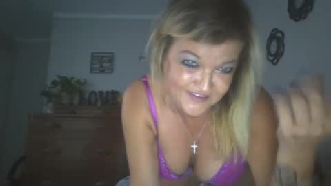 lilblonde412 online show from September 2025 11:22:02 AM