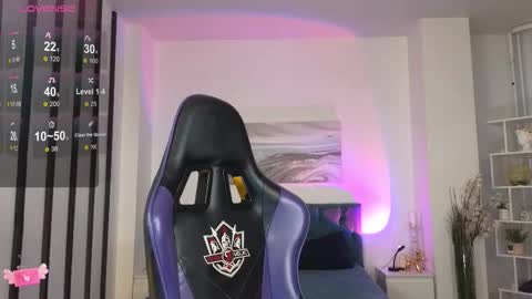 Hi im Yuki online show from November 2025 10:04:02 AM