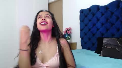 Snapshot of lili666_ chatting on October 2025 03:21:02 AM Lili online show from October 2025 03:21:02 AM