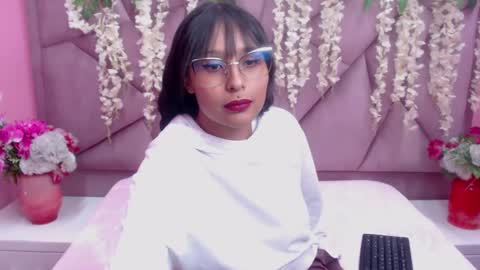 LILI CANDIES online show from September 2025 01:14:02 PM