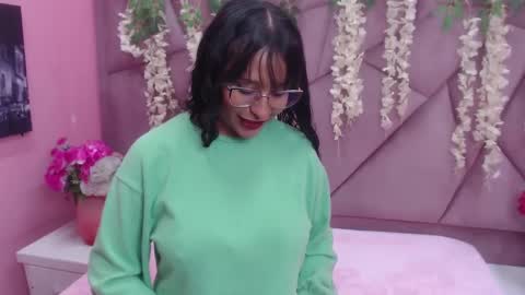 LILI CANDIES online show from September 2025 01:27:01 PM