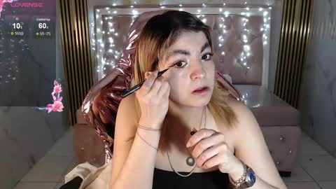 Lili online show from September 2025 03:32:01 AM