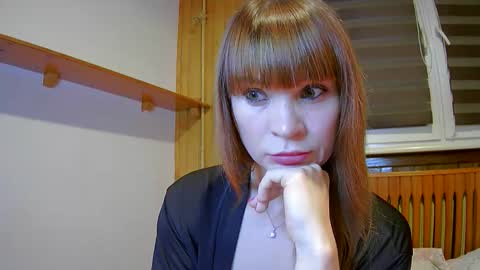 Lili online show from September 2025 05:35:02 PM