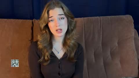 LilianLees online show from October 2025 04:04:01 PM