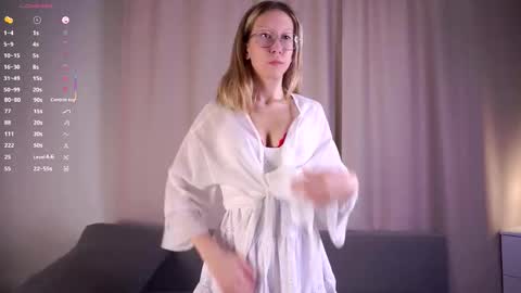 Lisa online show from September 2025 05:56:02 PM