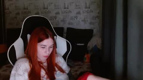 liliawoolf online show from February 2025 06:04:02 PM