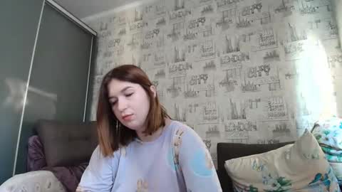 liliawoolf online show from September 2025 04:45:01 AM