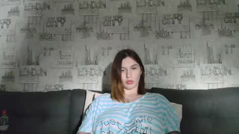 liliawoolf online show from September 2025 06:55:01 PM