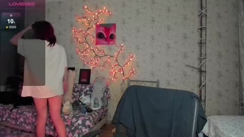 Snapshot of lilie_brown chatting on October 2025 09:56:01 PM Lilie online show from October 2025 09:56:01 PM