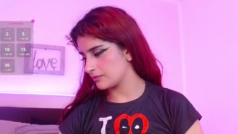 Lilith Savett online show from February 2025 03:20:01 PM