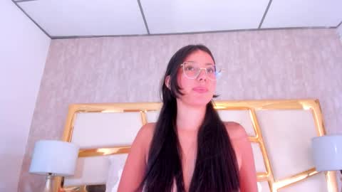 Snapshot of liliithqueen chatting on September 2025 08:42:01 PM Lilith online show from September 2025 08:42:01 PM