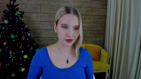 LiliLinn online show from December 2024 06:31:02 AM