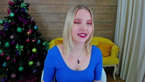 LiliLinn online show from December 2024 12:50:02 PM