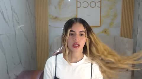 Lilith  online show from October 2025 08:48:01 PM