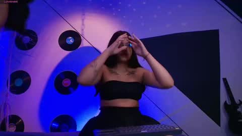 Lilith and Khloe  online show from September 2025 11:15:02 AM