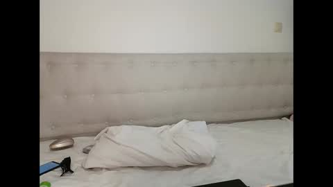 Ana online show from October 2025 06:47:02 PM