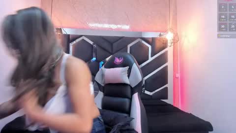 Snapshot of lilith_nv chatting on January 2025 11:20:02 AM Lilith online show from January 2025 11:20:02 AM