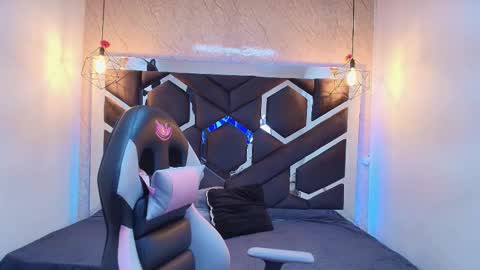 Snapshot of lilith_nv chatting on October 2025 11:33:02 AM Lilith online show from October 2025 11:33:02 AM