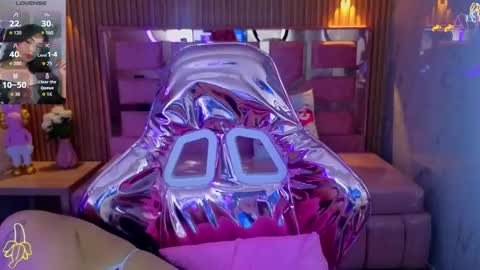 Lilith  online show from October 2025 05:10:02 AM