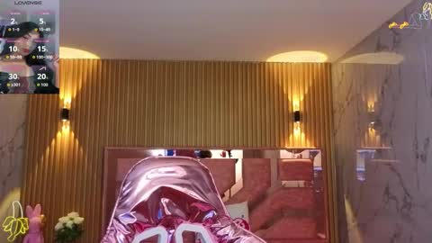 Lilith  online show from October 2025 03:47:02 AM