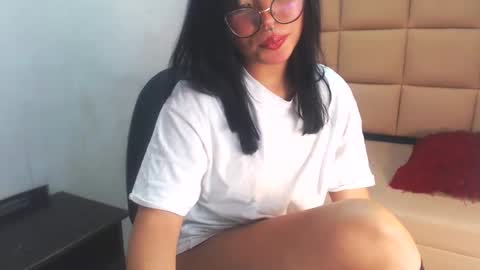 Snapshot of lilith_sexy19 chatting on October 2025 06:58:01 PM Lilith online show from October 2025 06:58:01 PM