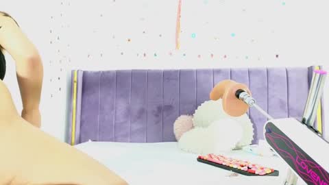 Lily online show from December 2024 11:19:01 AM