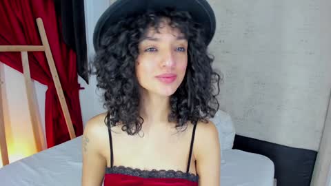 Snapshot of lilithsteinberg chatting on January 2025 07:03:01 PM jessi 3 online show from January 2025 07:03:01 PM