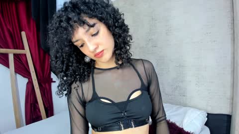 Snapshot of lilithsteinberg chatting on February 2025 07:04:01 PM jessi 3 online show from February 2025 07:04:01 PM