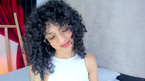 Snapshot of lilithsteinberg chatting on February 2025 07:08:02 PM jessi 3 online show from February 2025 07:08:02 PM