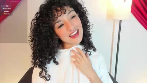 Snapshot of lilithsteinberg chatting on October 2025 07:13:01 PM jessi 3 online show from October 2025 07:13:01 PM