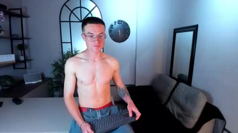 Snapshot of liljames_ chatting on November 2025 04:57:02 AM Lil James online show from November 2025 04:57:02 AM