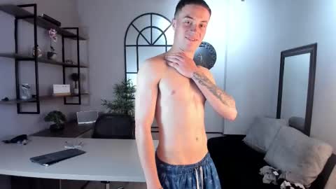 Snapshot of liljames_ chatting on November 2025 10:20:02 PM Lil James online show from November 2025 10:20:02 PM