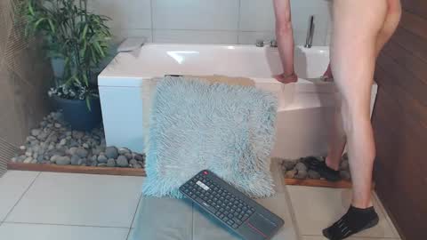 Snapshot of liljames_ chatting on December 2025 09:53:01 PM Lil James online show from December 2025 09:53:01 PM