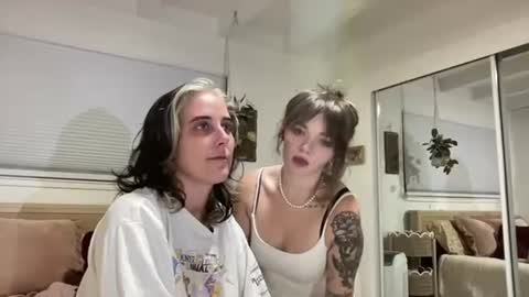 lilldaddysgirl online show from September 2025 02:17:01 AM