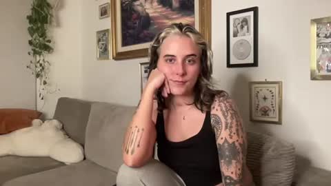 lilldaddysgirl online show from October 2025 03:13:02 AM