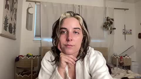 lilldaddysgirl online show from October 2025 07:12:02 PM