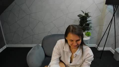 lillian_white1 online show from December 2024 10:27:02 AM