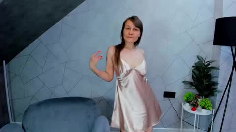 lillian_white1 online show from December 2024 01:35:02 AM
