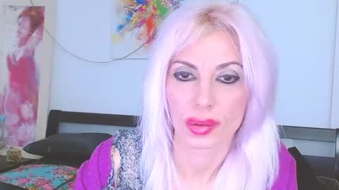 Snapshot of lillianasara chatting on February 2025 02:36:02 AM Lara online show from February 2025 02:36:02 AM