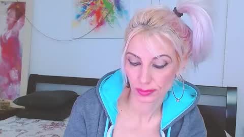 Snapshot of lillianasara chatting on February 2025 05:26:02 AM Lara online show from February 2025 05:26:02 AM